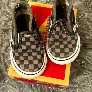 Vans slip on black checkers